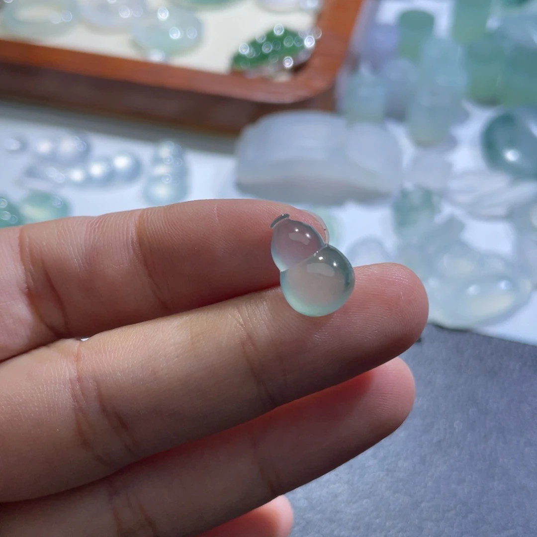 定制翡翠未镶嵌葫芦