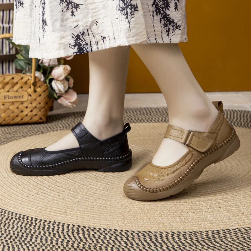 舒适软底妈妈鞋平底单鞋牛筋防滑中老年真皮女鞋春秋季复古奶奶鞋