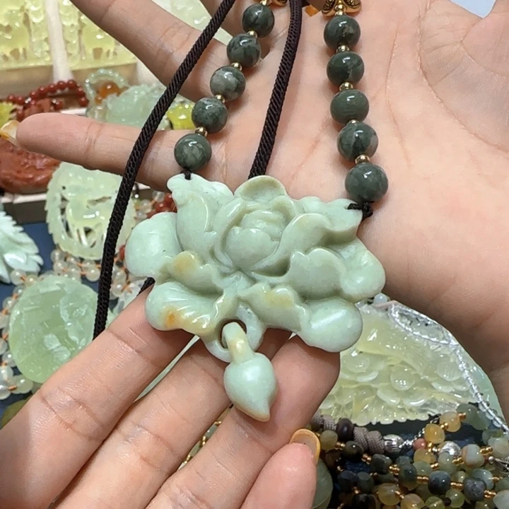 未镶嵌蛇纹石玉吊坠@*@