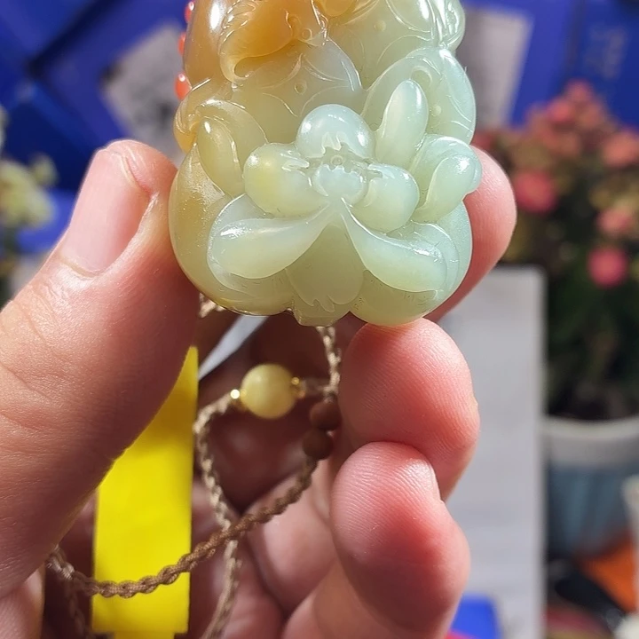 和田玉（糖玉）未镶嵌颈饰