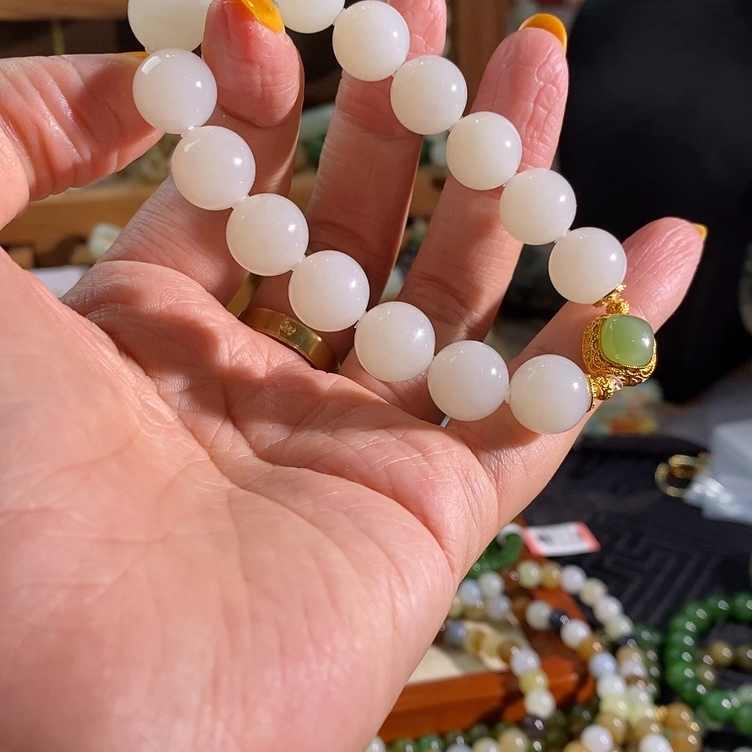 和田玉未镶嵌手链