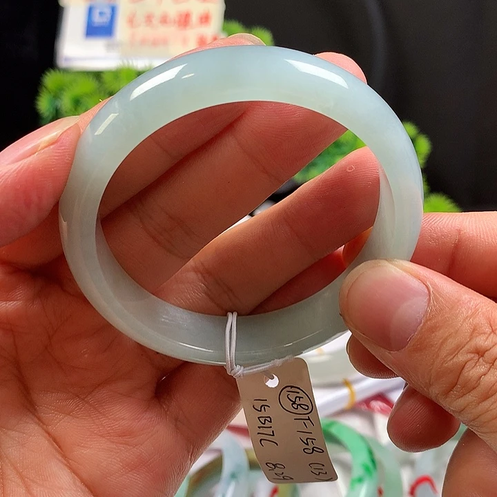 未镶嵌手镯翡翠翡翠手镯