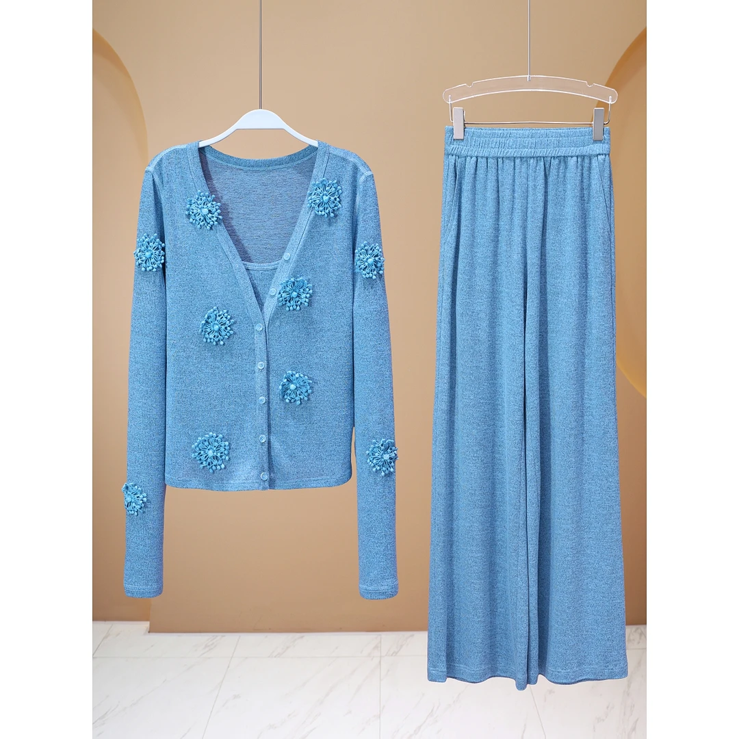 【韩哥女装】温柔风穿搭 晴山蓝立体定花三件套时尚套装7559A