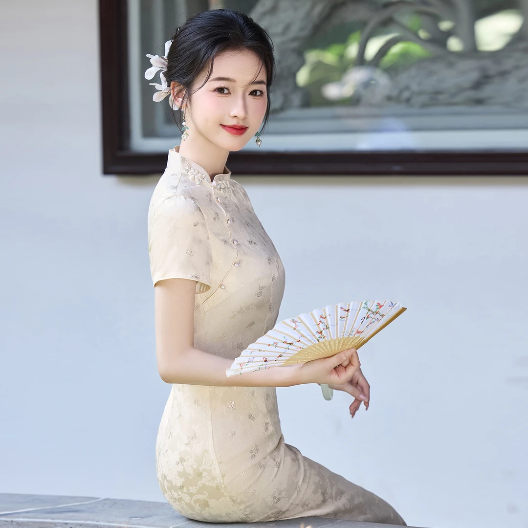 轻奢高级感旗袍女改良年夏季新款高级感长款短袖订婚礼服新娘日常