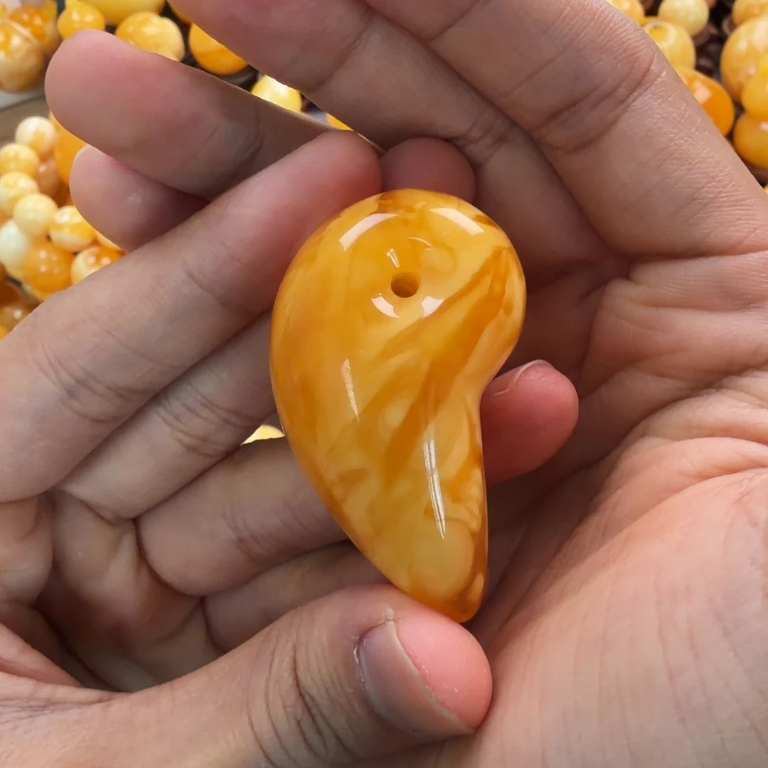 琥珀未镶嵌珠宝奇石19g