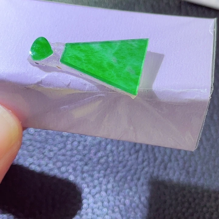 未镶嵌定制翡翠翡翠
