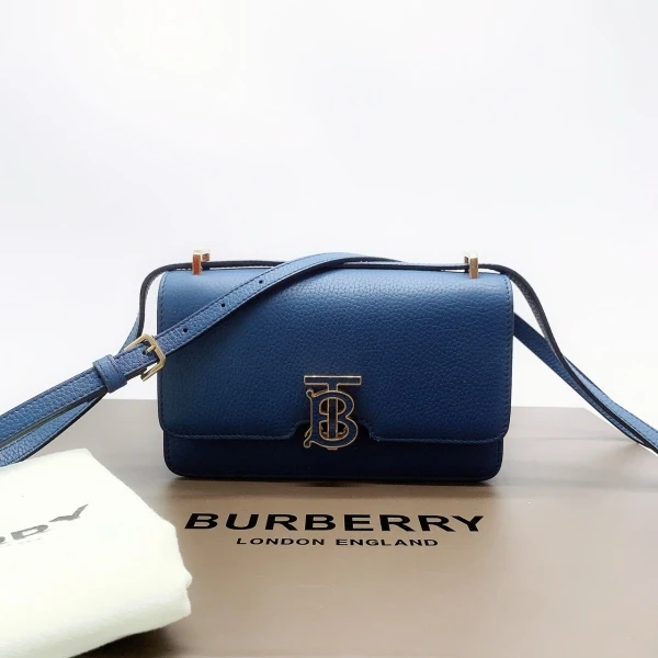 博柏利/95新/包包/250206EV0035/C214412635