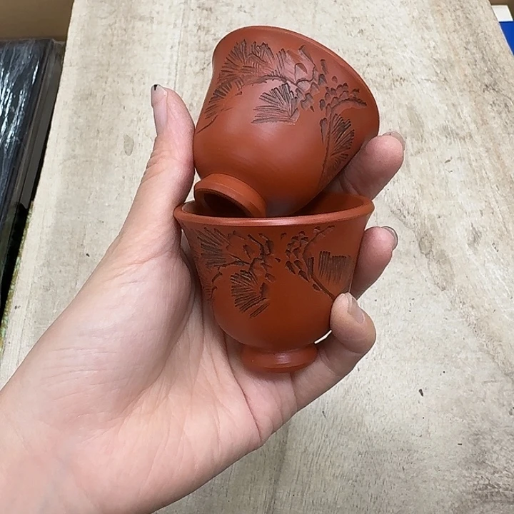 瓷片噗哈哈哈哈哈哈哈哈哈我笑