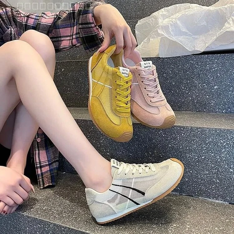 德训鞋轻便舒适，给您飞一般的感觉橡胶系带女子