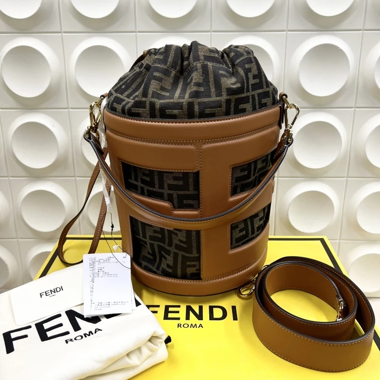 未使用 FENDI/芬迪 /KIKI/单肩包/14566651