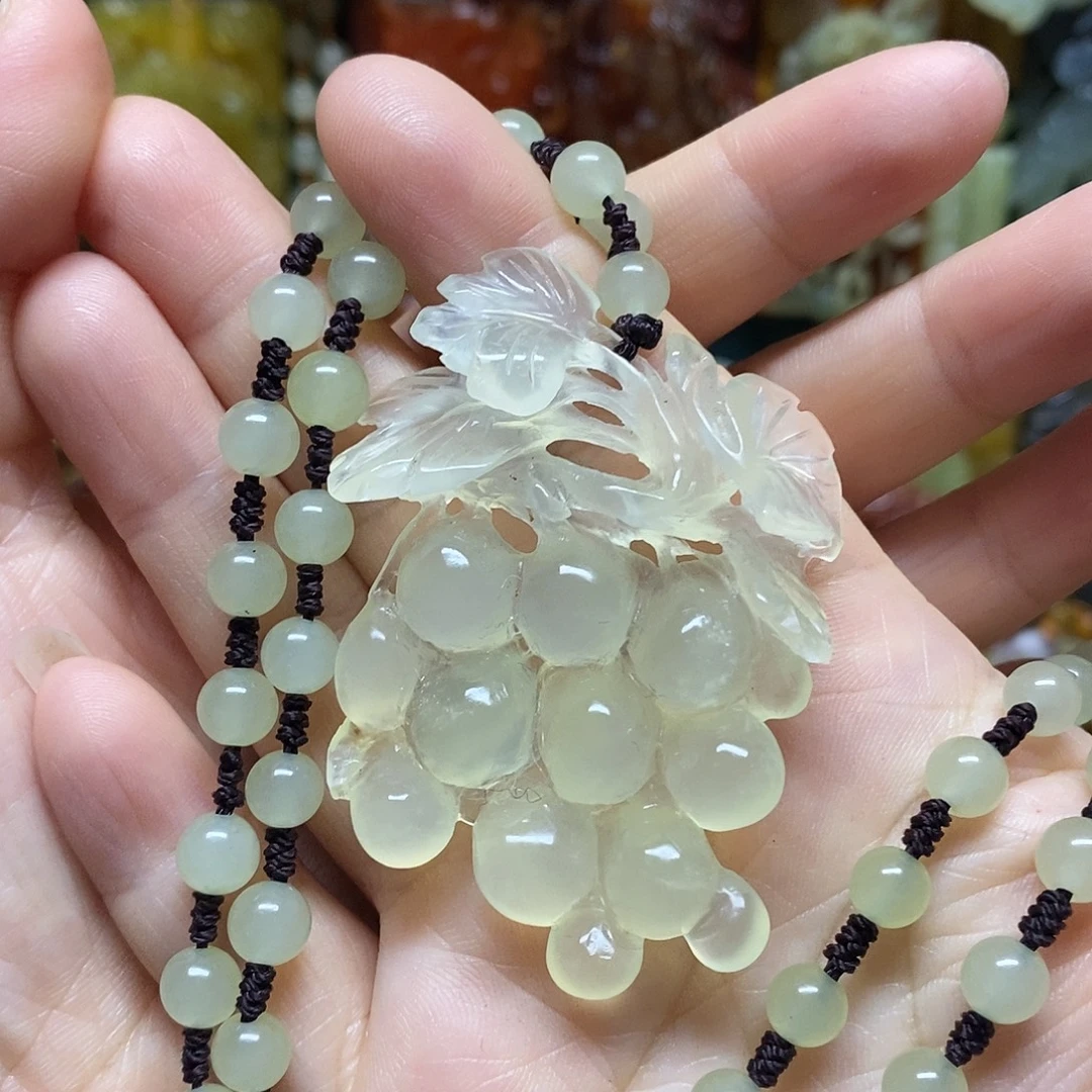岫玉未镶嵌吊坠(赠链)