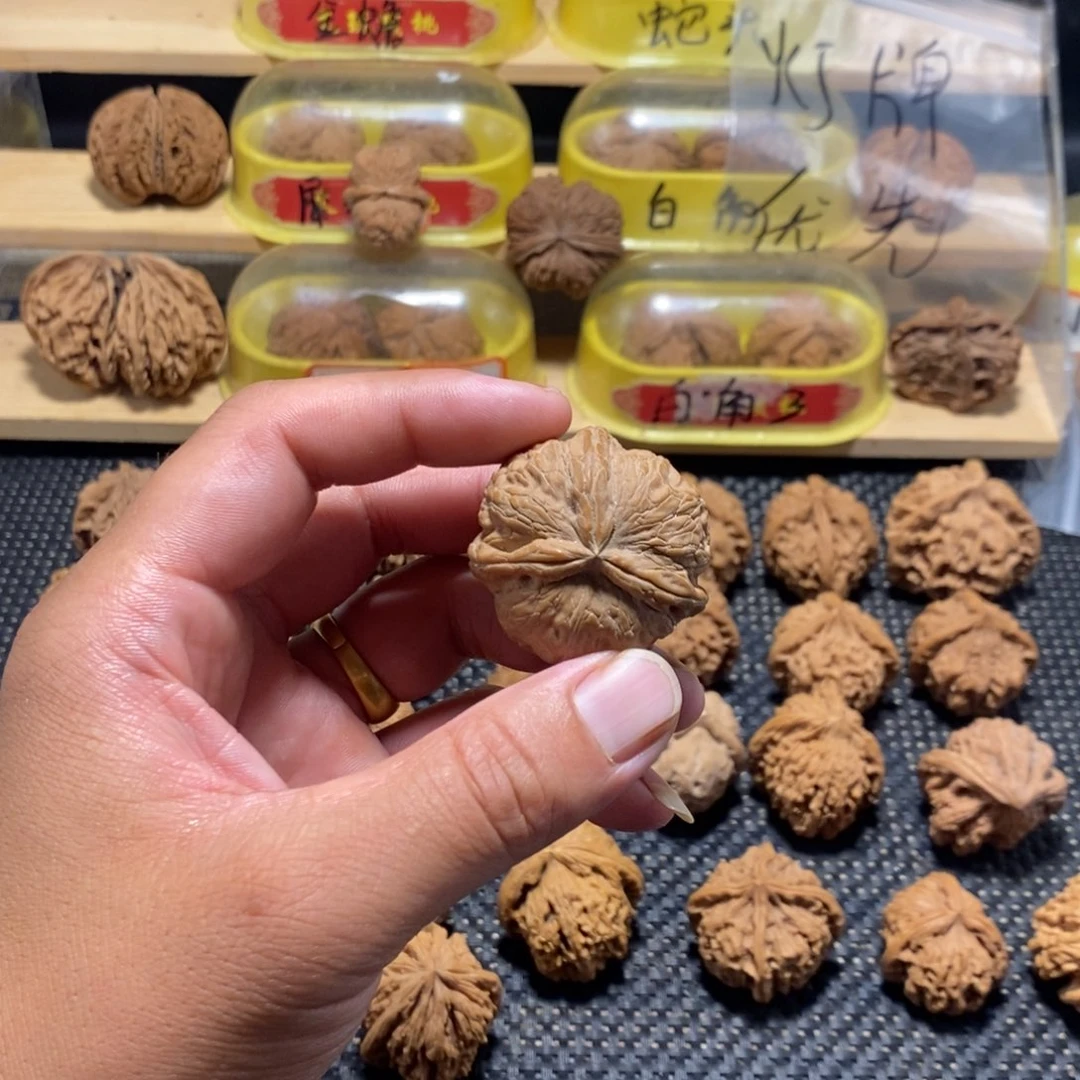 用***5文玩核桃吊坠核桃异形