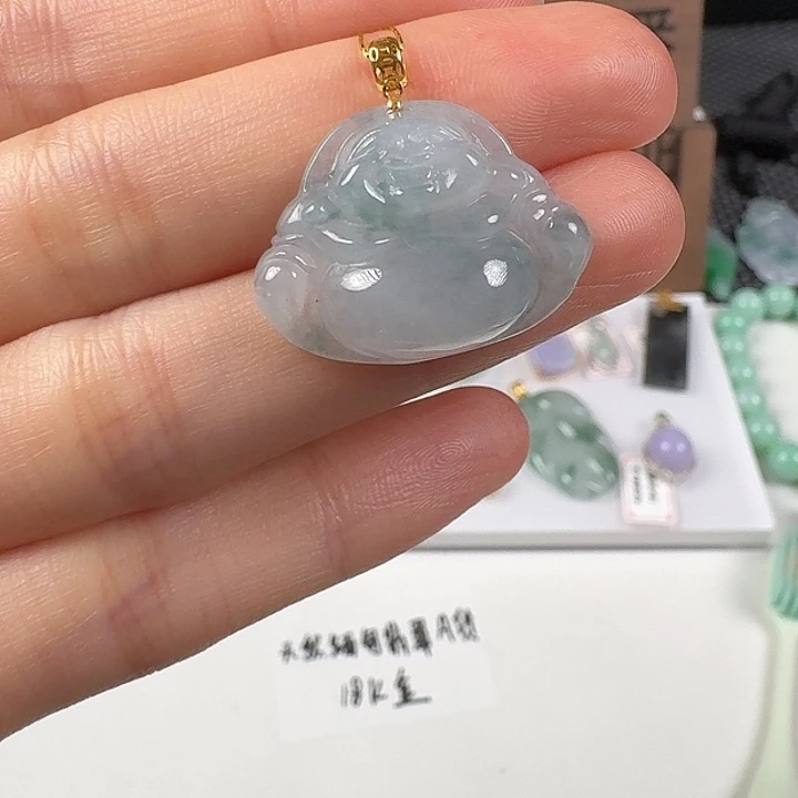 翡翠18K金镶嵌颈饰