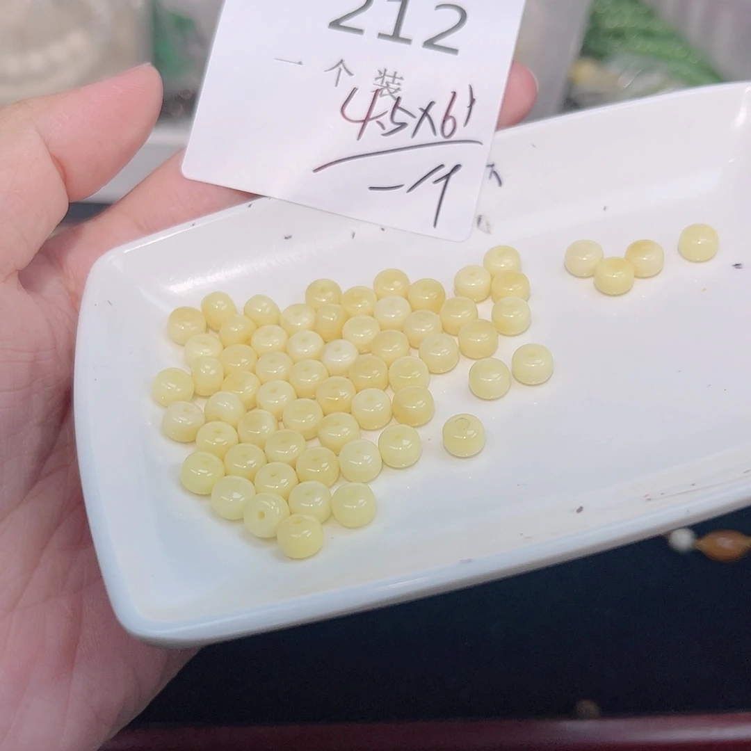 未镶嵌珠宝半成品水晶212 。