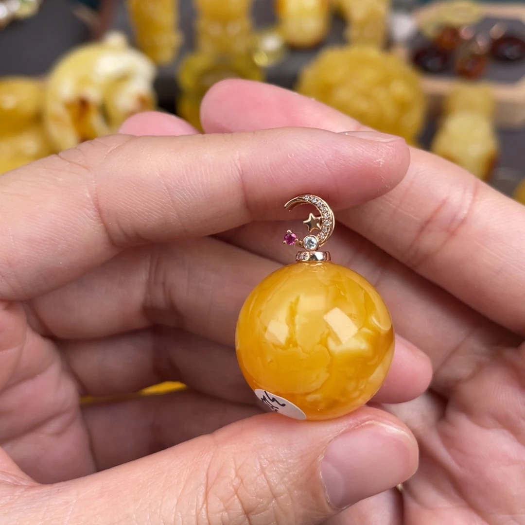 琥珀裸石未镶嵌蜜蜡