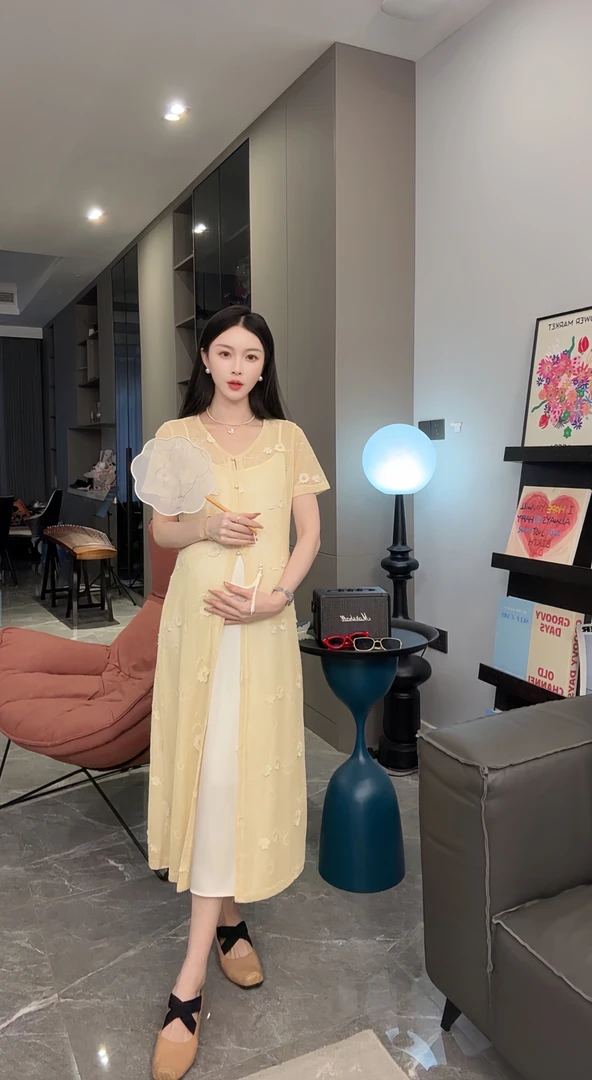 孕妇裙2025夏季新款宽松休闲洋气钩花镂空罩衫百搭吊带裙孕妇套装