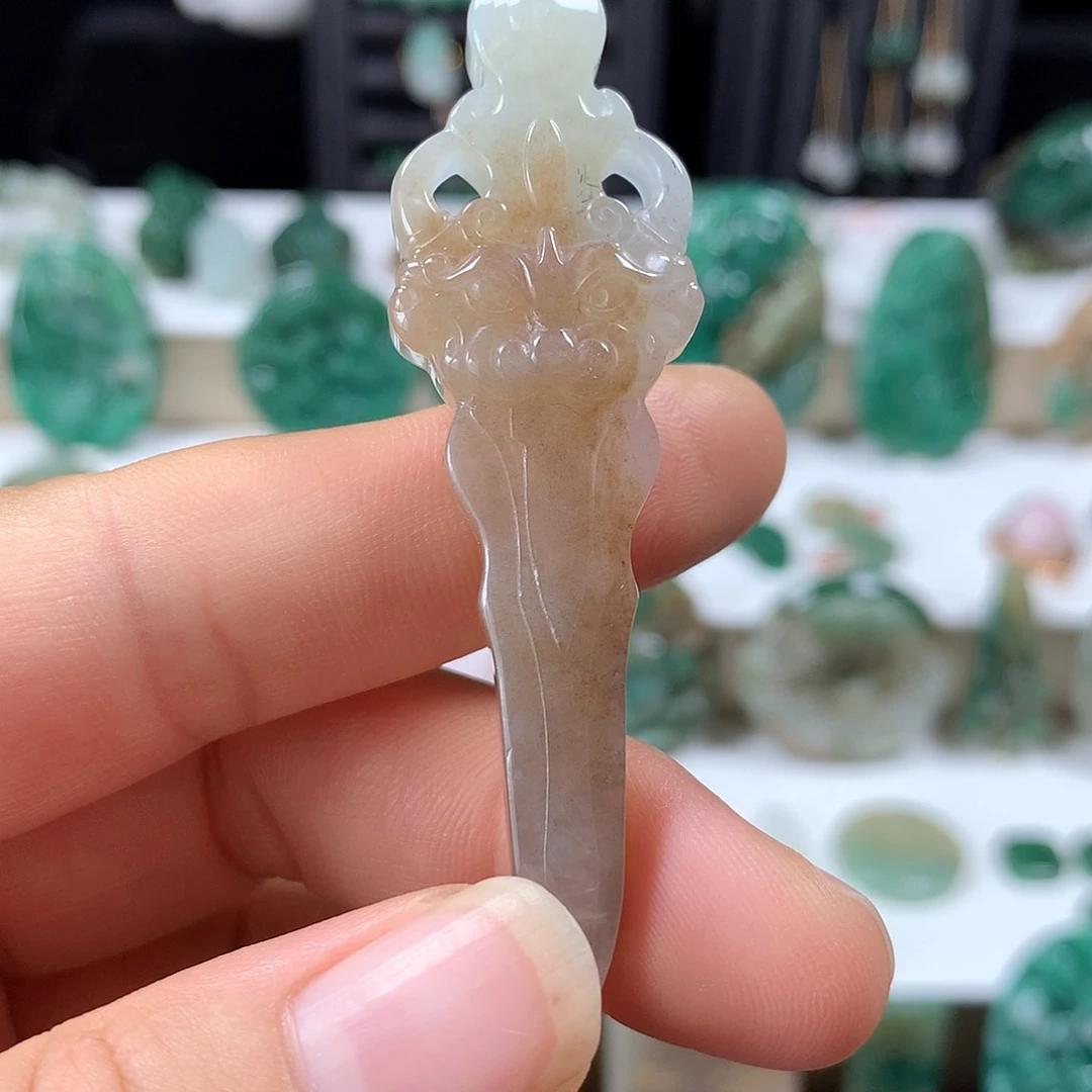 未镶嵌独山玉颈饰