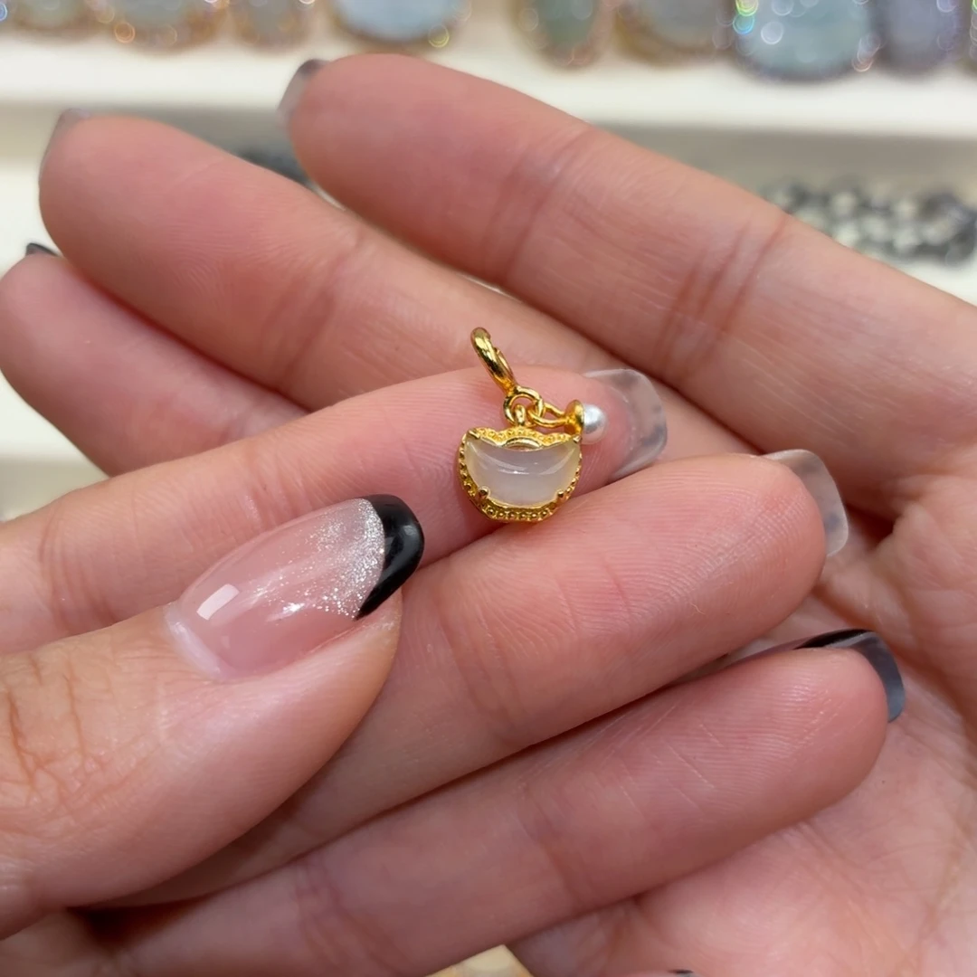 翡翠银S925镶嵌颈饰滴流