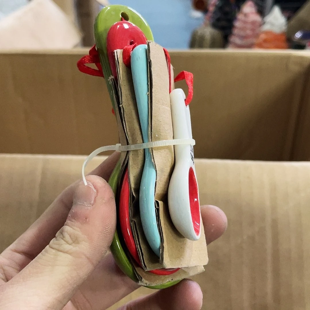 摆件    微瑕。