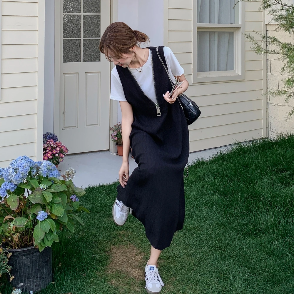 学院风ootd穿搭设计感背心裙套装女新款夏季休闲显瘦t恤两件套