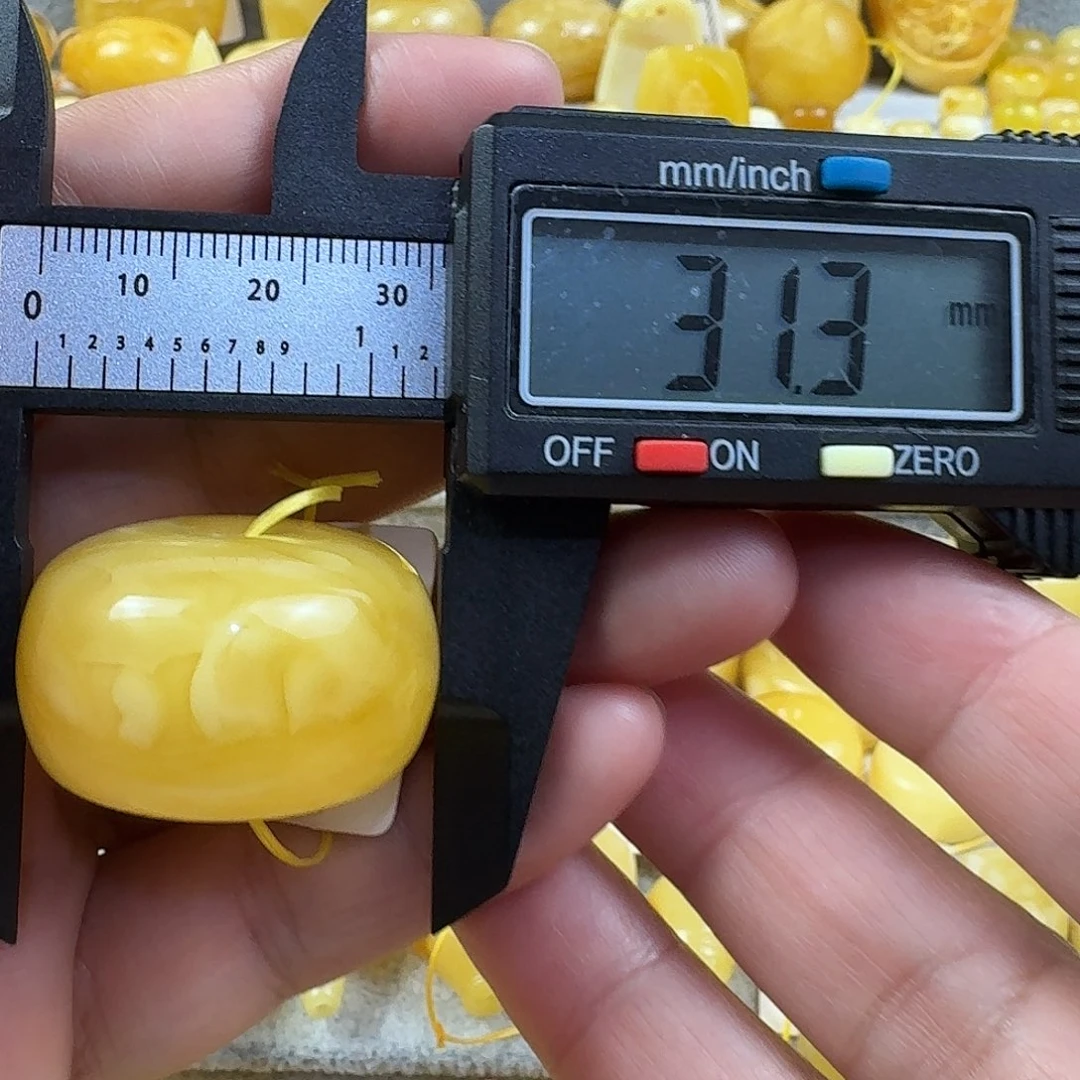 蜜蜡未镶嵌裸石20