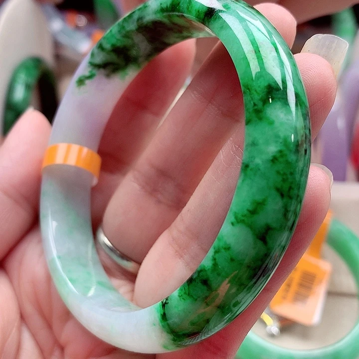 翡翠未镶嵌手镯翡翠