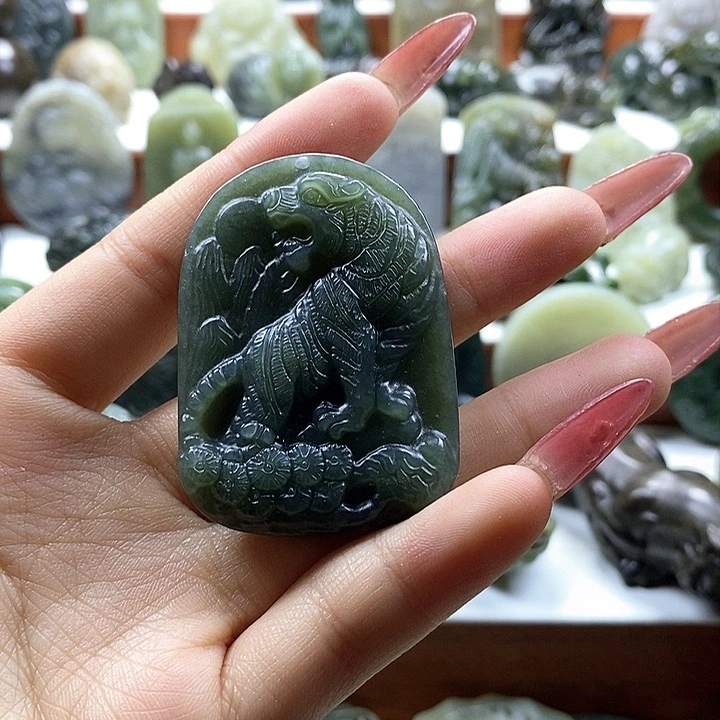 和田玉颈饰未镶嵌平**身