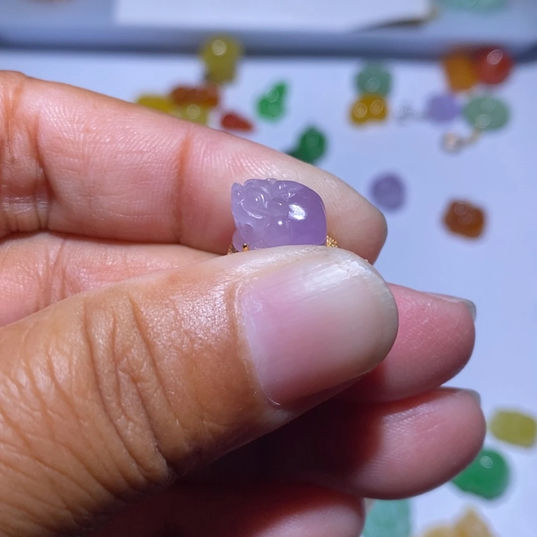 颈饰未镶嵌翡翠采**紫