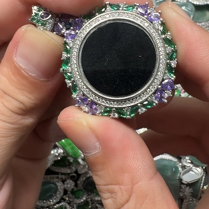 翡翠未镶嵌颈饰天然A货翡翠放漏