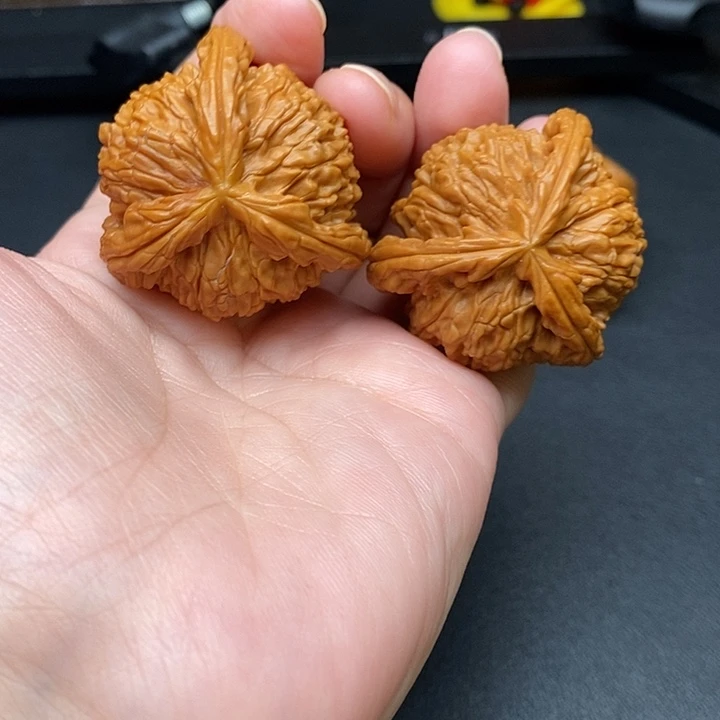 轻***1把件文玩核桃白奔