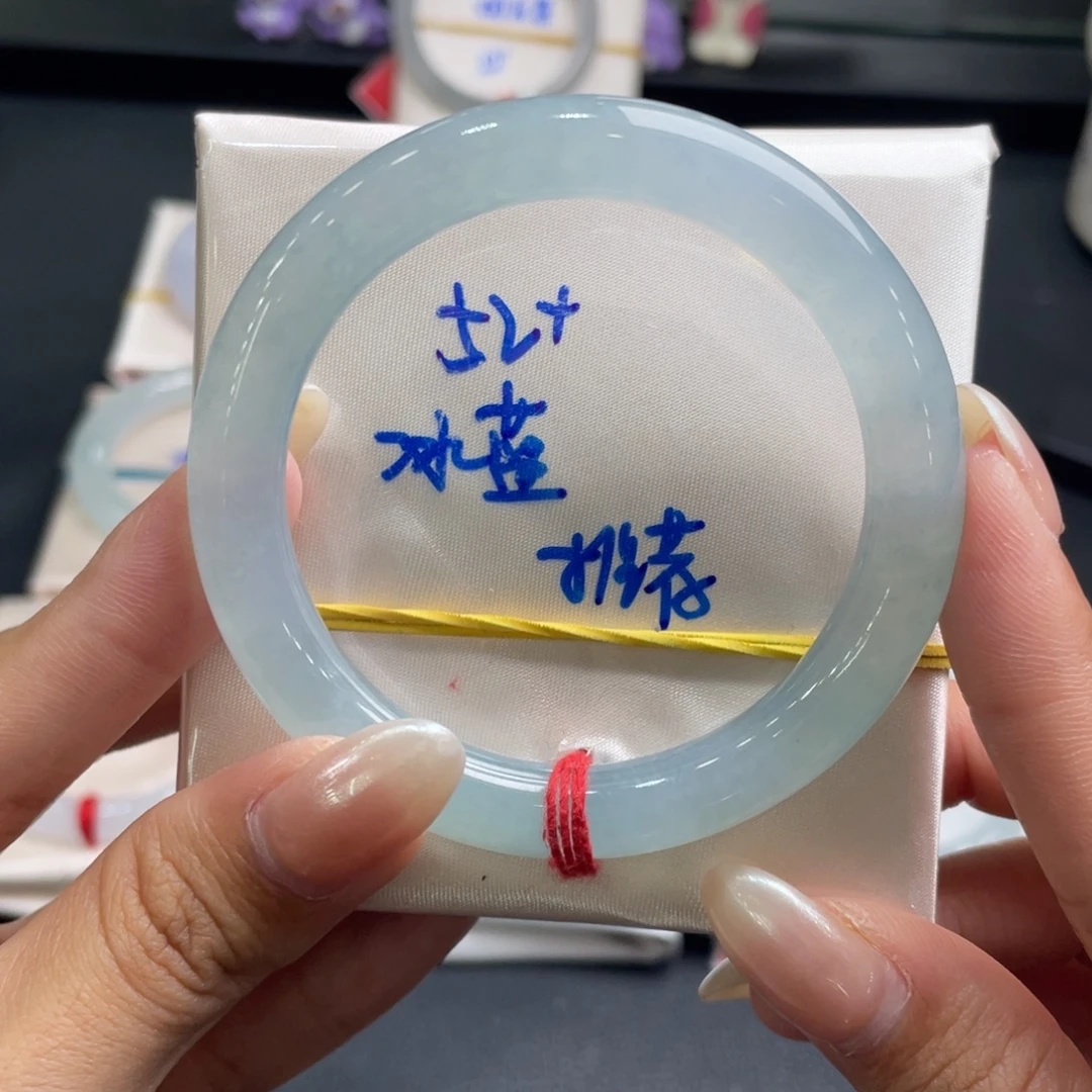 翡翠未镶嵌手镯26号