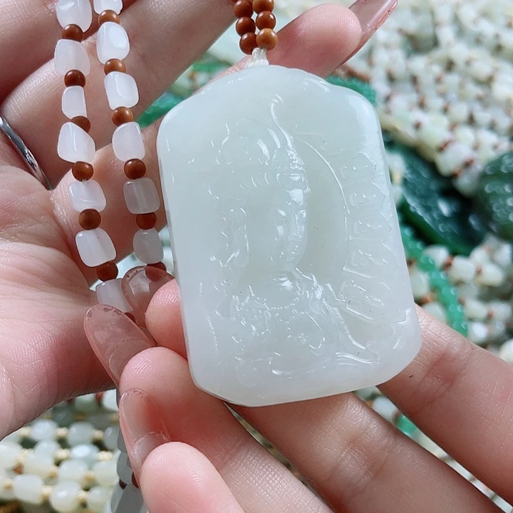 颈饰未镶嵌和田玉