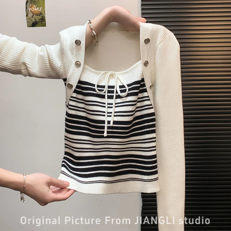 专柜撤回剪标秋冬装新款美拉德纯欲风设计感修身撞色条纹针织小衫