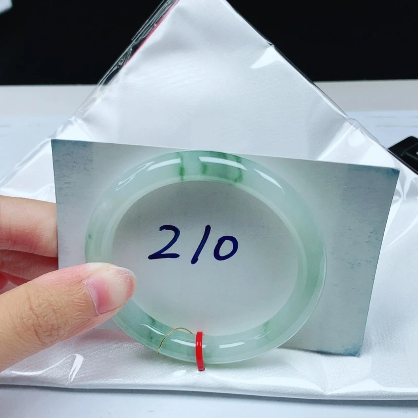 【闪购商品】翡翠手镯未镶嵌51圈