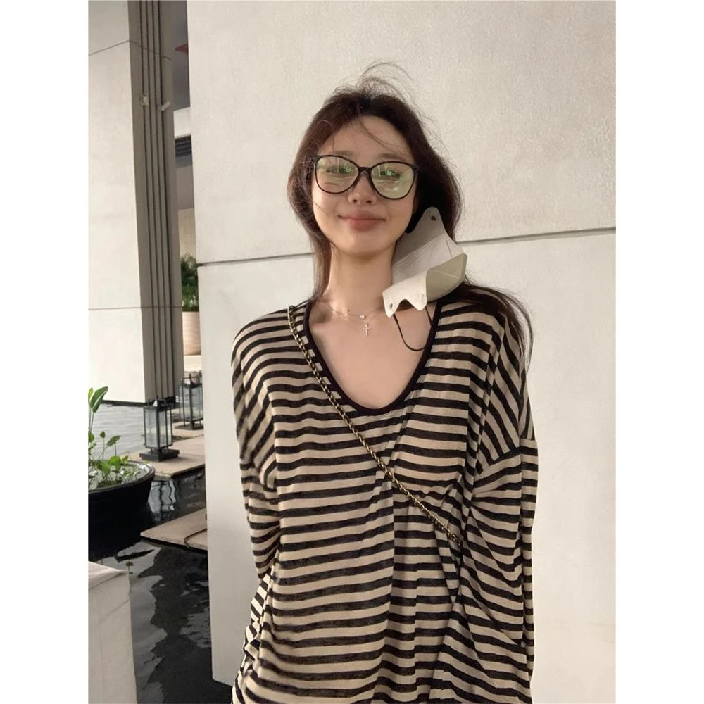 运费险条纹慵懒风复古女士条纹防晒T恤女夏季宽松百搭显瘦罩衫