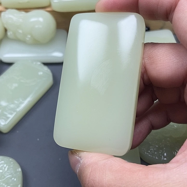 知***乐和田玉（糖玉）未镶嵌挂件