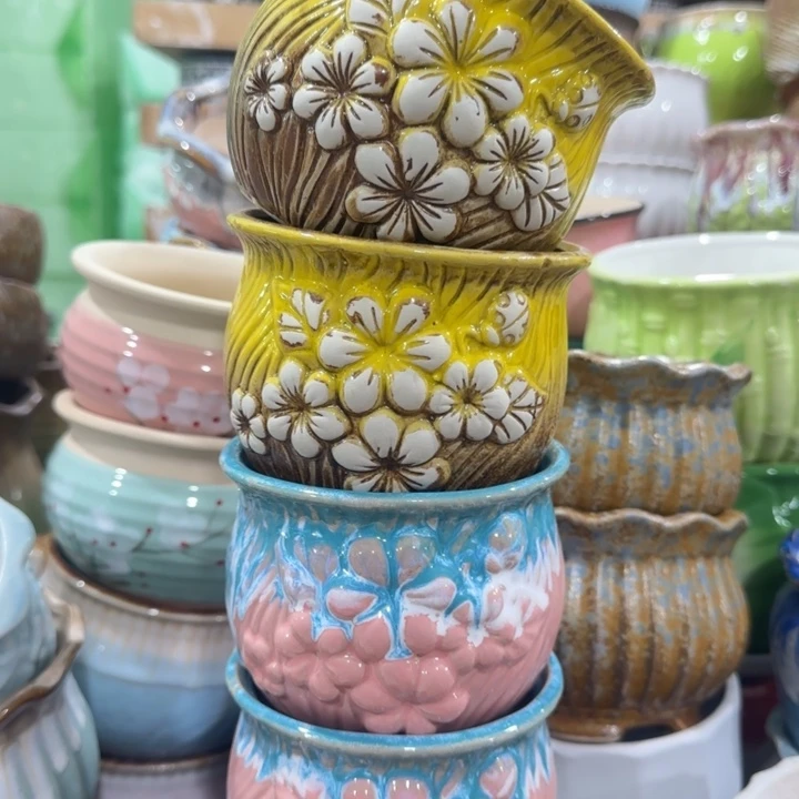 凑9块包邮，有孔，陶瓷花盆