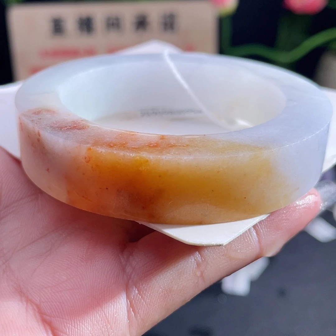 未镶嵌翡翠手镯定制翡翠