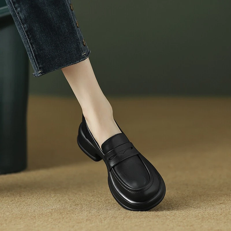 真皮黑色英伦风小皮鞋女厚底乐福鞋2025秋季新款百搭一脚蹬单鞋