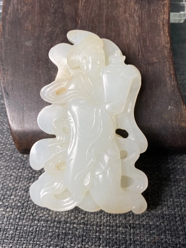 《麻姑献寿》和田白玉牌