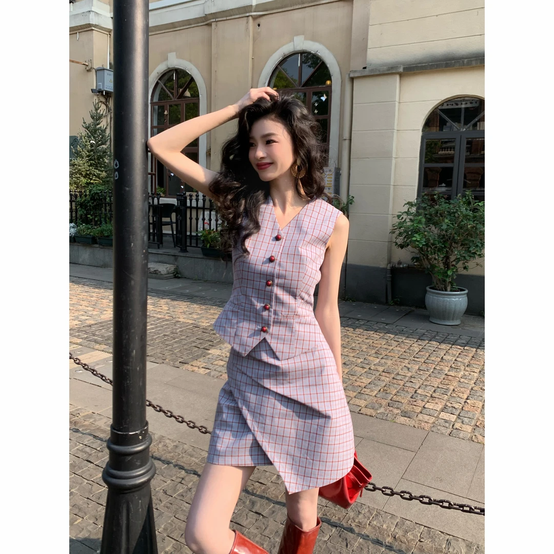 温笑笑【复古回溯】夏季复古港风气质显瘦两件套638020【赠品耳饰】