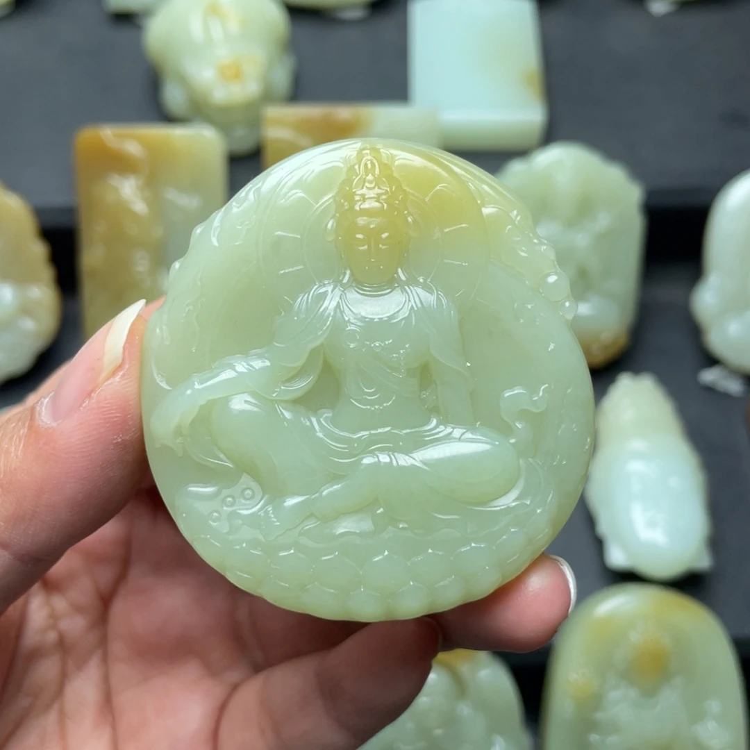 和田玉（糖玉）未镶嵌颈饰