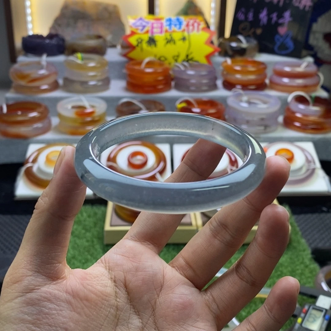 手镯玛瑙/玉髓未镶嵌