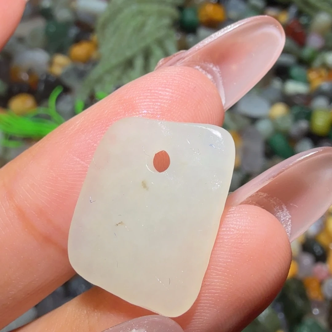 和田玉未镶嵌珠宝半成品