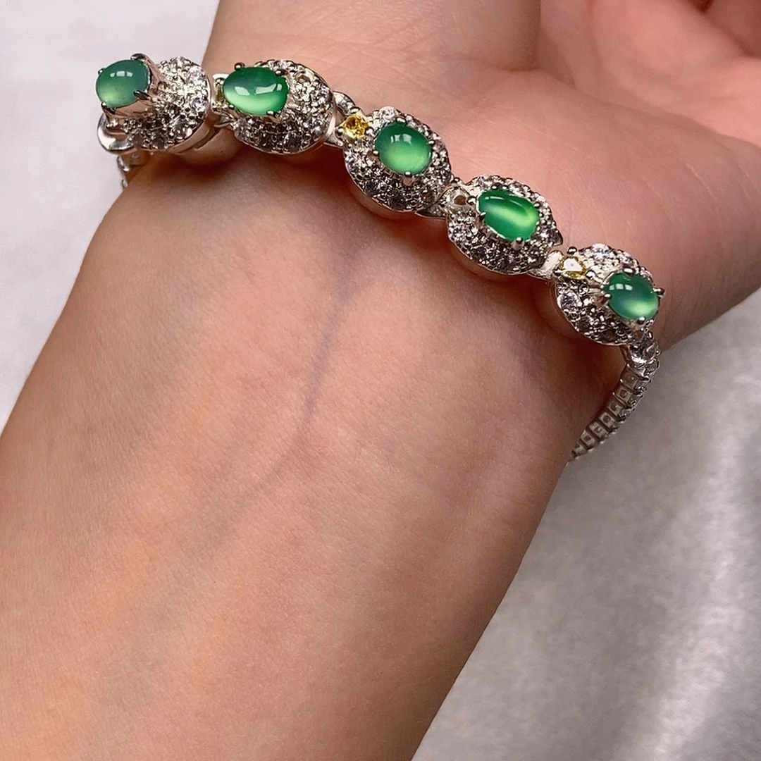 翡翠手链未镶嵌极光绿蛋面5颗