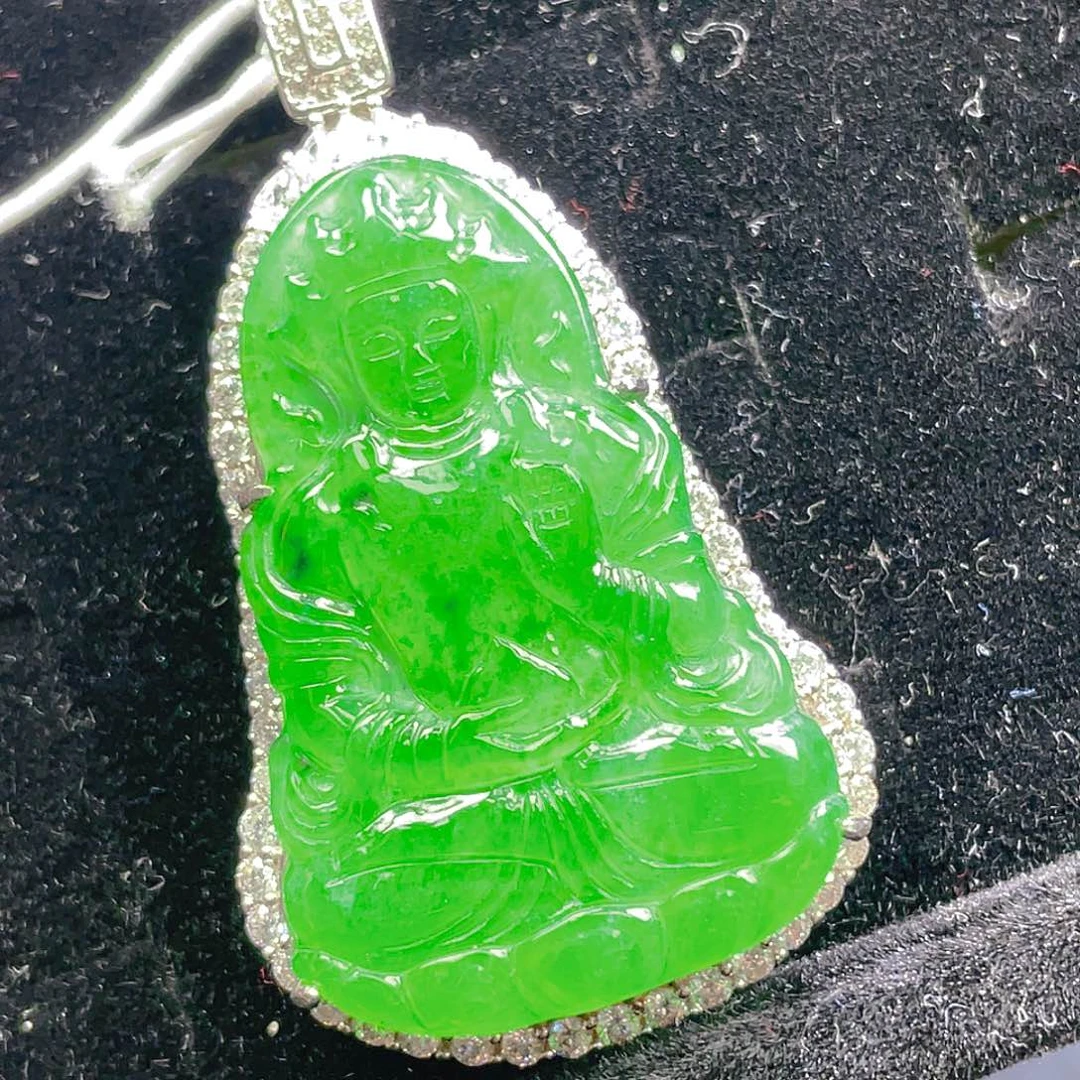 翡翠颈饰未镶嵌80，