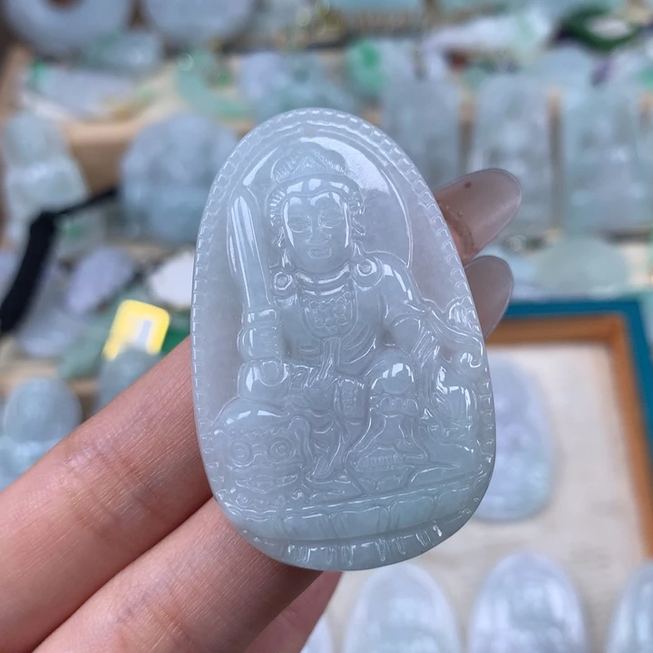 翡翠未镶嵌颈饰文殊菩萨吊坠