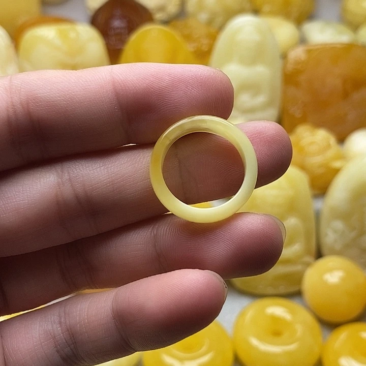 琥珀颈饰未镶嵌琥珀蜜蜡吊坠