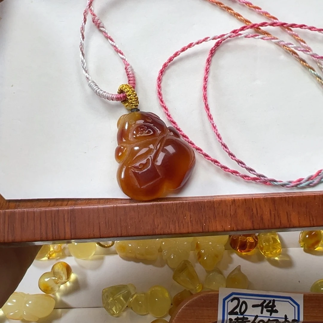 琥珀吊坠(不含链)未镶嵌