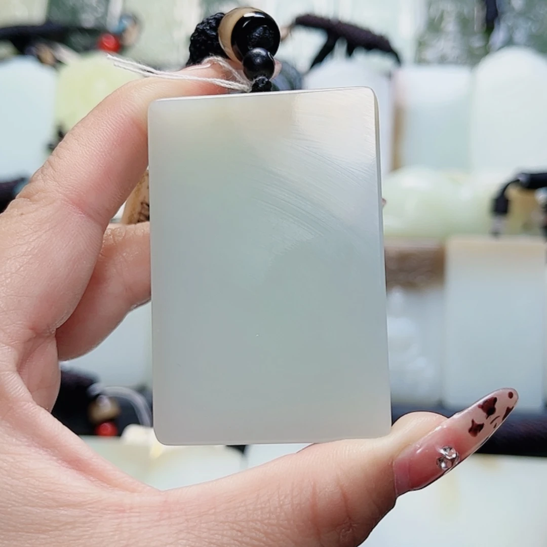 【闪购商品】颈饰未镶嵌和田玉大***王